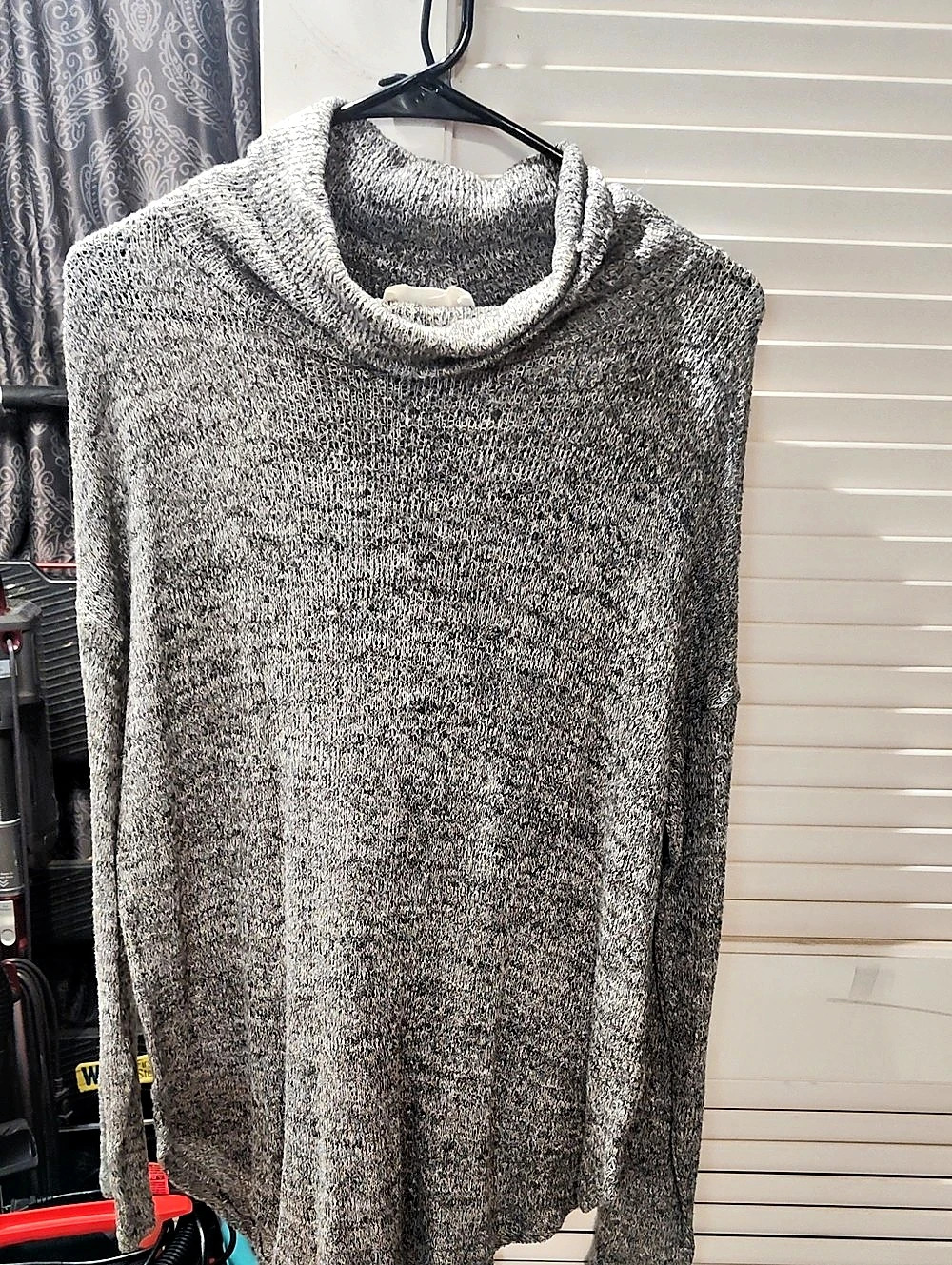 Vince Camuto Women's Cowl Neck Sweater in Gray Like New